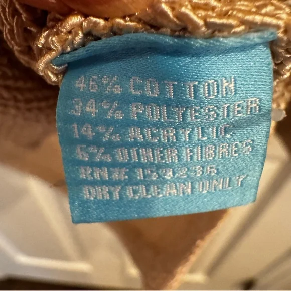 J.McLaughlin Camel Callum V-Neck Sweater Classic Quiet Luxury Size Small - Picture 7 of 10